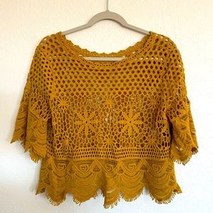 Golden bohemian floral lace crop top. Size medium.